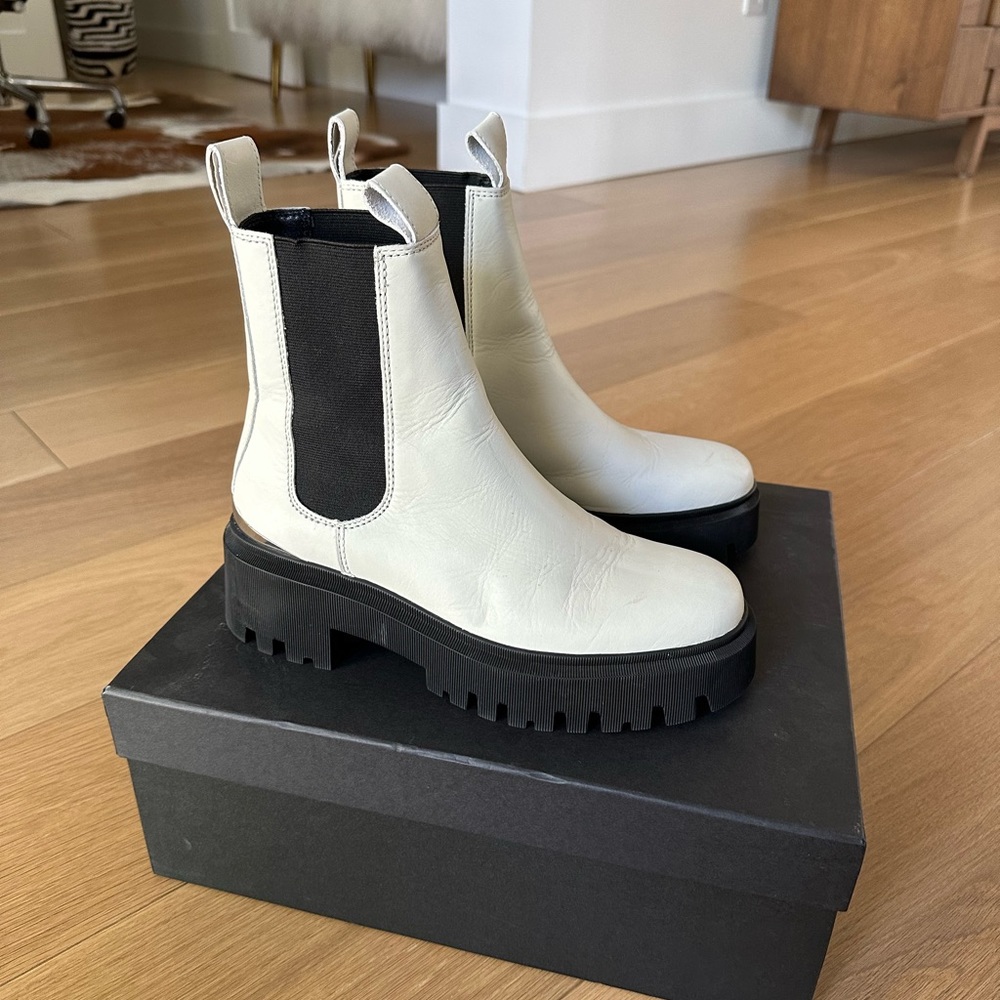 Maje Chelsea Boots 38 White